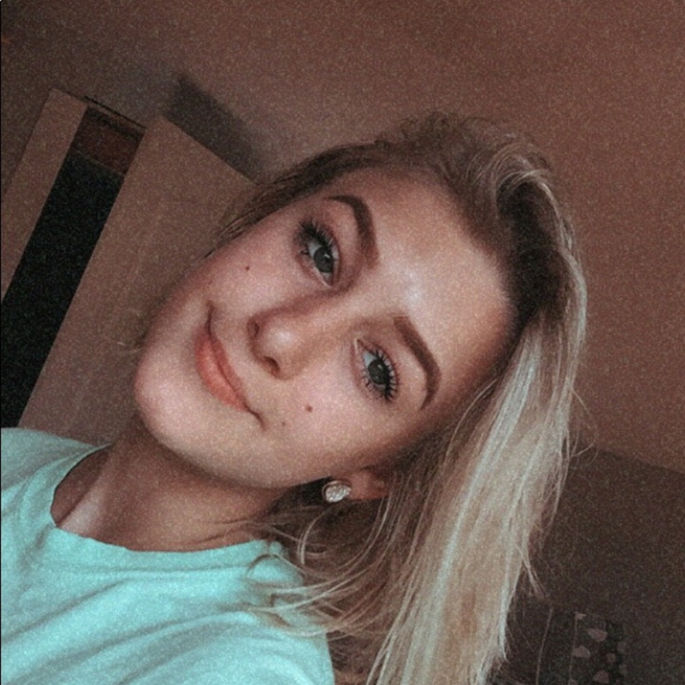 Meet your Posher, Breanna